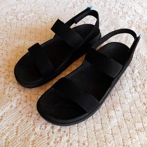 BNWT Unisex Ellis in jiffy black - waterproof